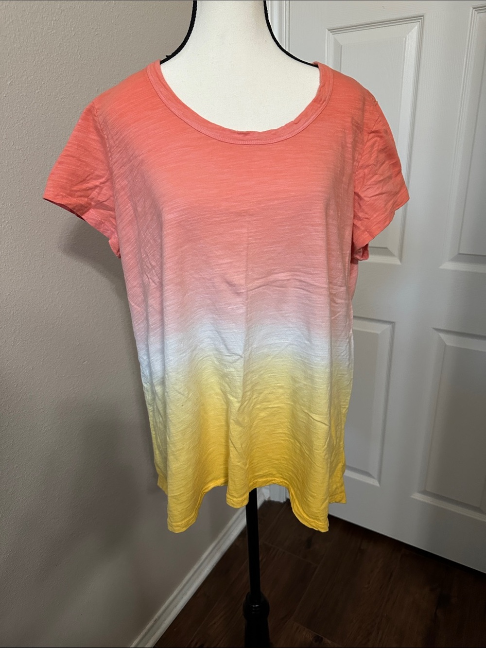Terra & Sky Bright Coral Cotton Tee size 0X. EUC.